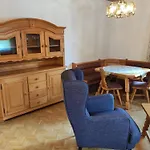 Amadee Apartament *