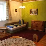 Amadee Appartements Apartment