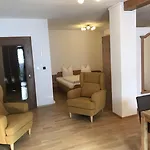 Amadee Apartament