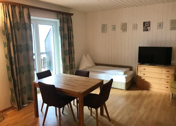 Amadee Appartements *